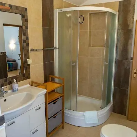 Apartment With A - C In Jurandvor-insel Krk 53954