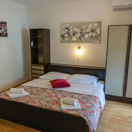 With A - C In Jurandvor-insel Krk 53954 Apartment Jurandvor